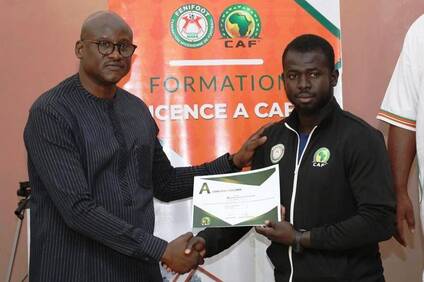 Sagayere - Remise du diplôme de Licence A CAF par la FENIFOOT Niamey 2026